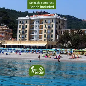 Lido 4*, Finale Ligure Itálie
